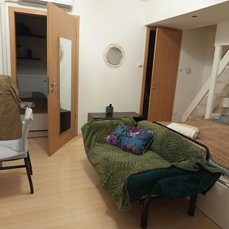 Trendy 2 Room Flat, Next To Corvin Mall Free Huge Garage! Ac,Dishwasher,Washmachine, Smart Tv ブダペスト エクステリア 写真